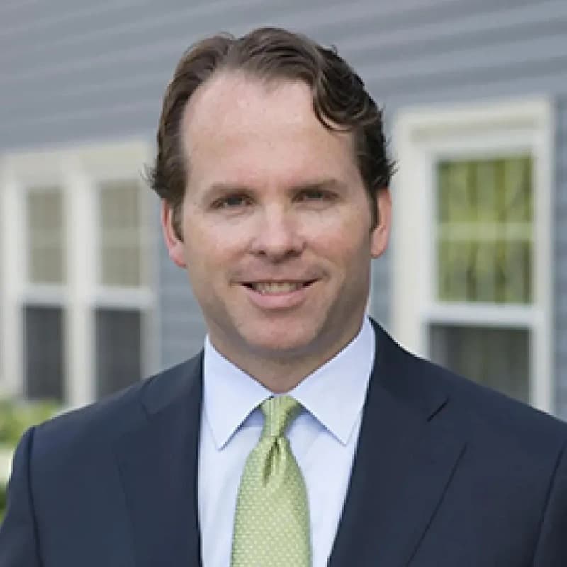 Lee C. McGowan, CFA, CFP®, President & Senior Wealth Advisor at Monument Group